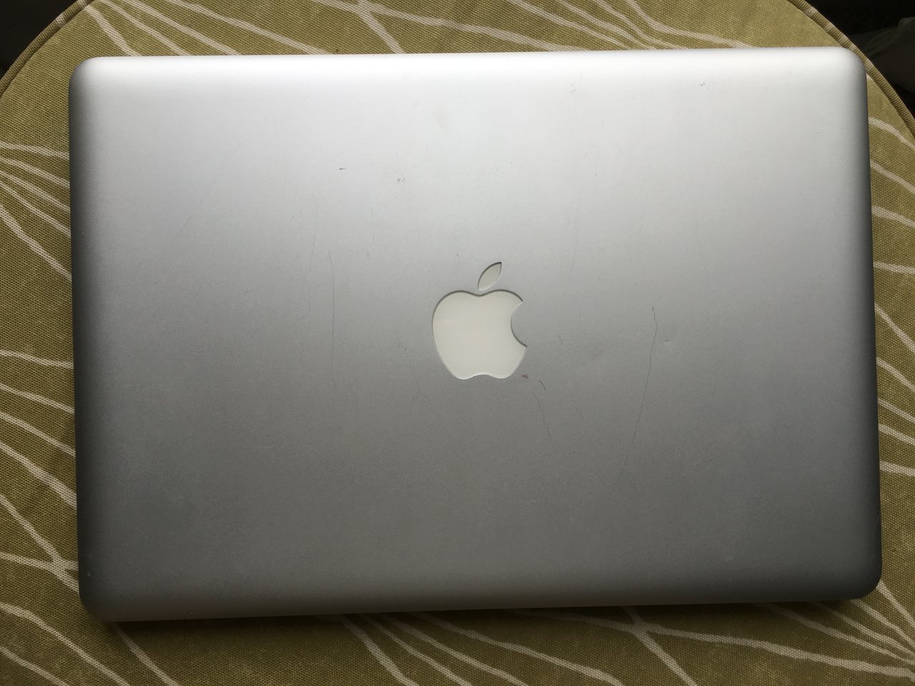 Apple MacBook 2008 (6).JPG