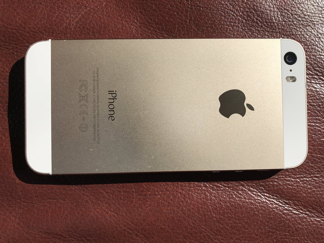 iPhone 5s 32GB Rose Gold (9).JPG
