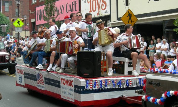 Canonsburg-fourth-of-july-parade-float.jpg