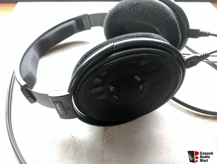 1542989-like-new-sennheiser-hd6xx.jpg