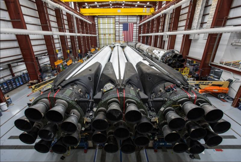 Falcon Heavy.jpg