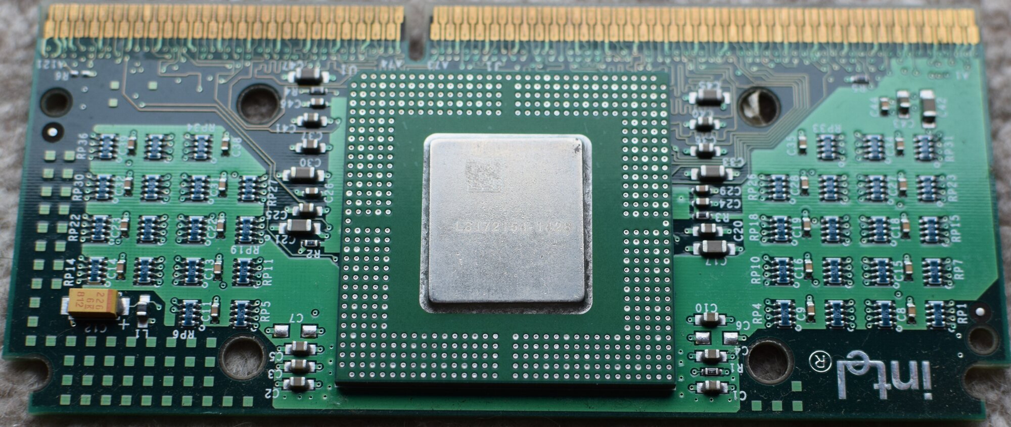 Intel slocket  soldered chip 266-66 front.JPG
