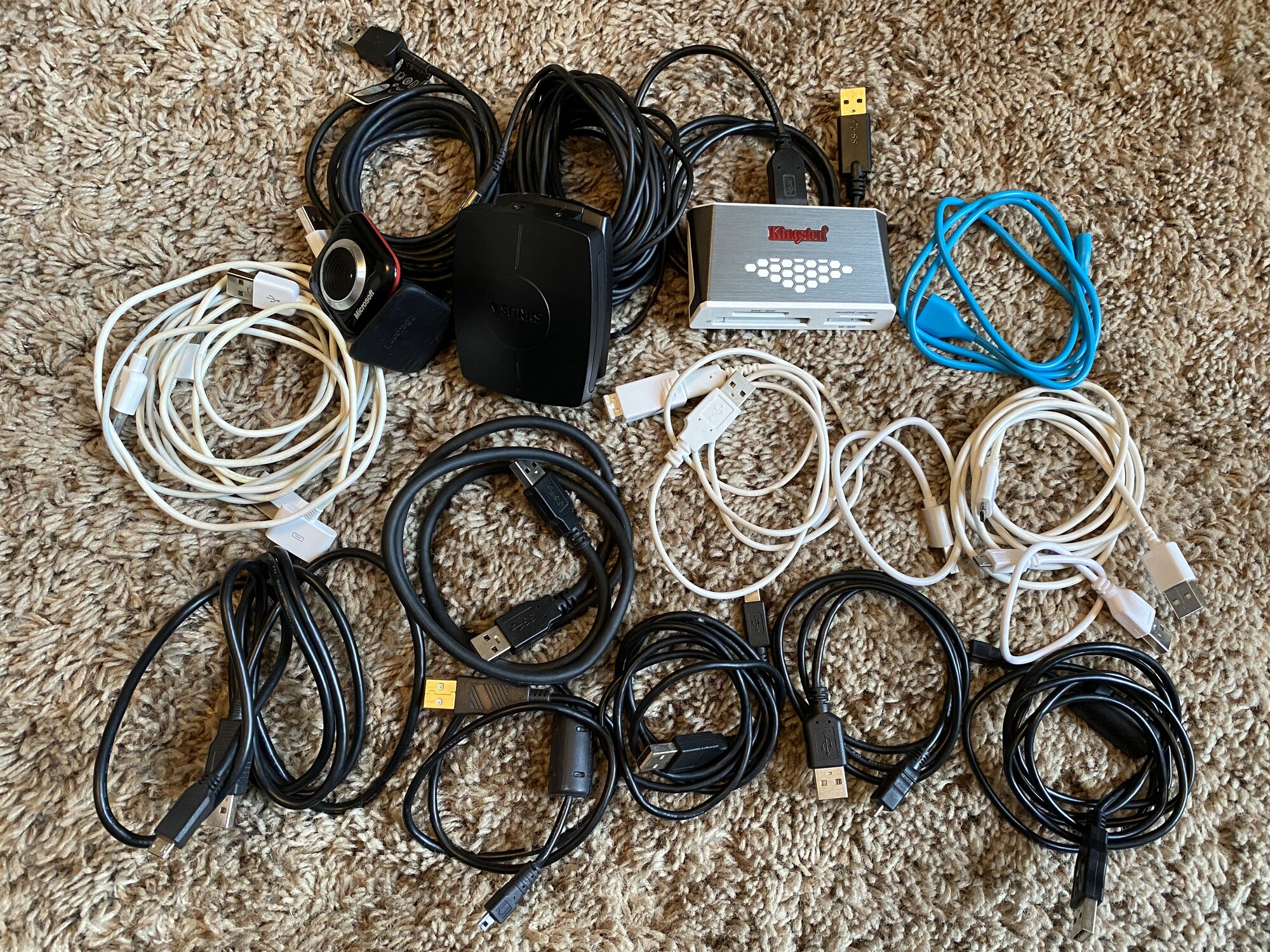 Computer Cables (2).JPG