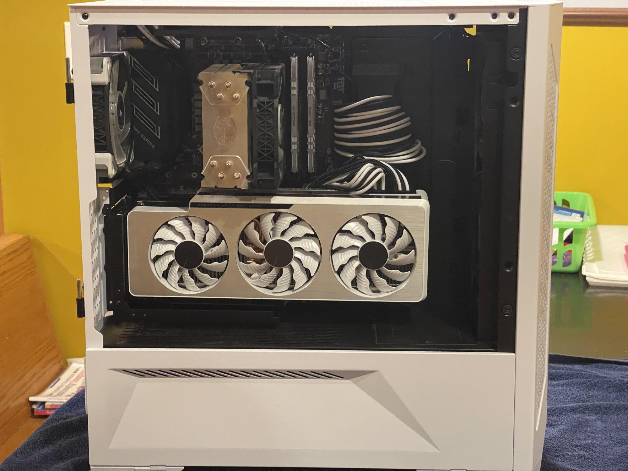 Vertical GPU Mount In Lian Li Alpha 330W Using Cooler Master Bracket R 