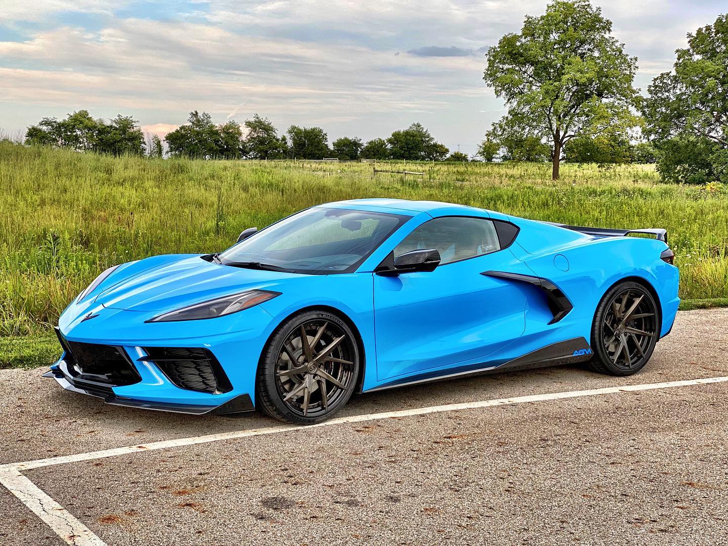 id-blue-c8-corvette-with-signature-sv307s-wheels-1.jpg